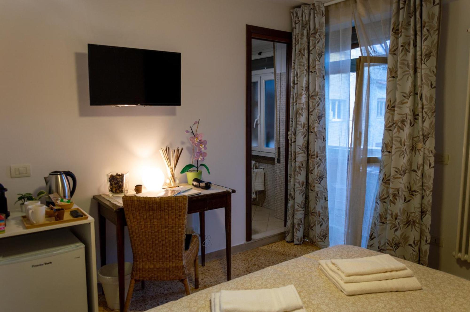 Testaccio Xix-Xxv Bed And Breakfast ローマ エクステリア 写真
